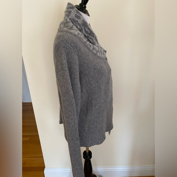 Chiaramente Made in Italy Wool Animal Print Cardigan Size Large - Picture 10 of 15